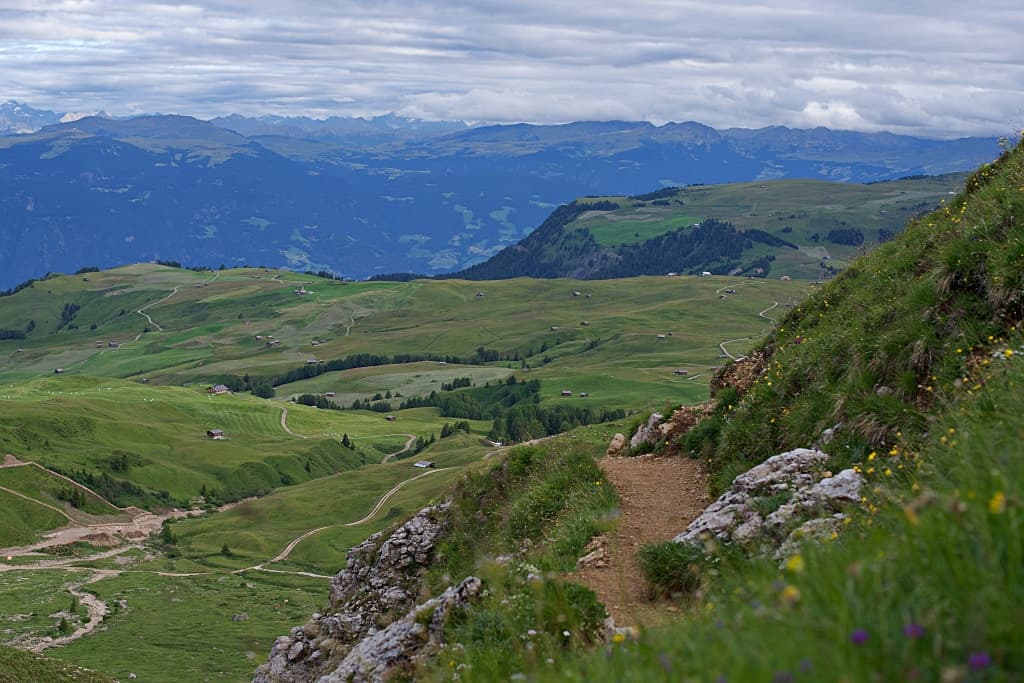 Dolomites Hiking Trail Dolomites Hiking Trail